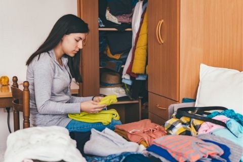 Tidy up your bedroom before deep cleaning