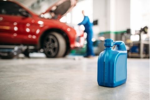 Ways to clean the oil and chemical on epoxy floor