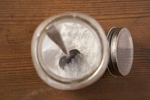 Use baking soda to clean the countertop