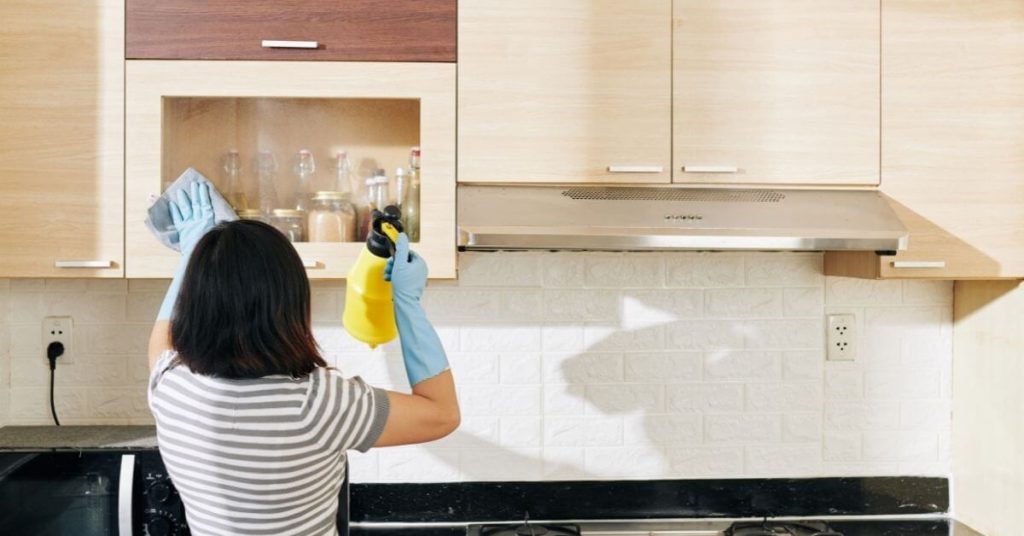 Best way to clean kitchen cabinets
