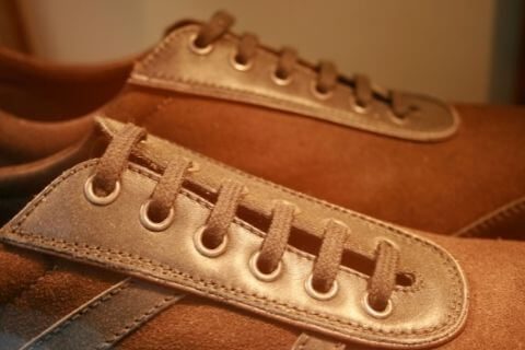 The Best way to clean leather shoelaces