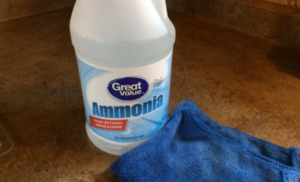 Chemical Carpet Cleaner: Ammonia