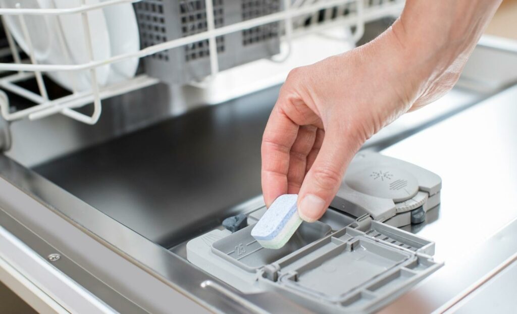 Cleaninng sponges with dishwasher