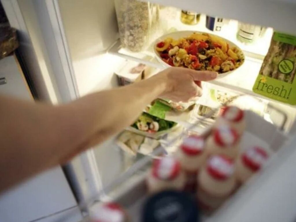 Food leftover in the fridge (Source: Internet)