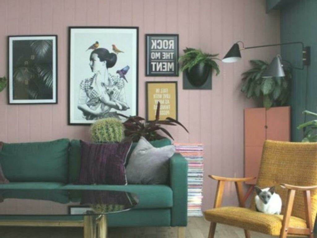 Green and Pink Living room (Source: Internet)