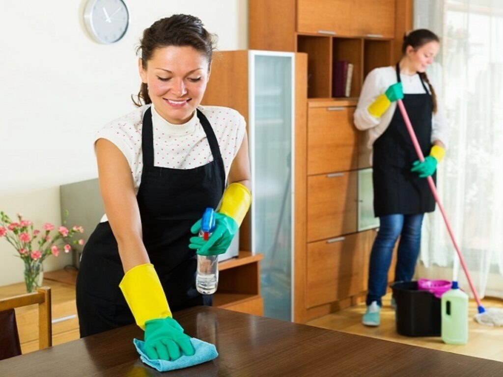 Deep cleaning a house (Source: Internet)