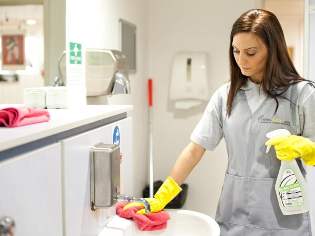 Bathroom Cleaning Services (Source: Internet)