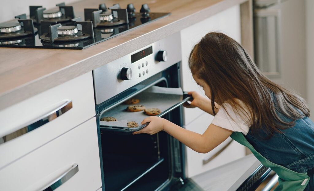 Your oven may be cleaned in 3 different ways (Source: Internet)