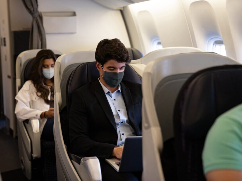 wearing-mask-at-the-airport