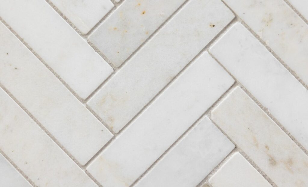 Cleaning tile and grout will increase the cost of the cleaning service by between $100 and $200 (Source: Internet)