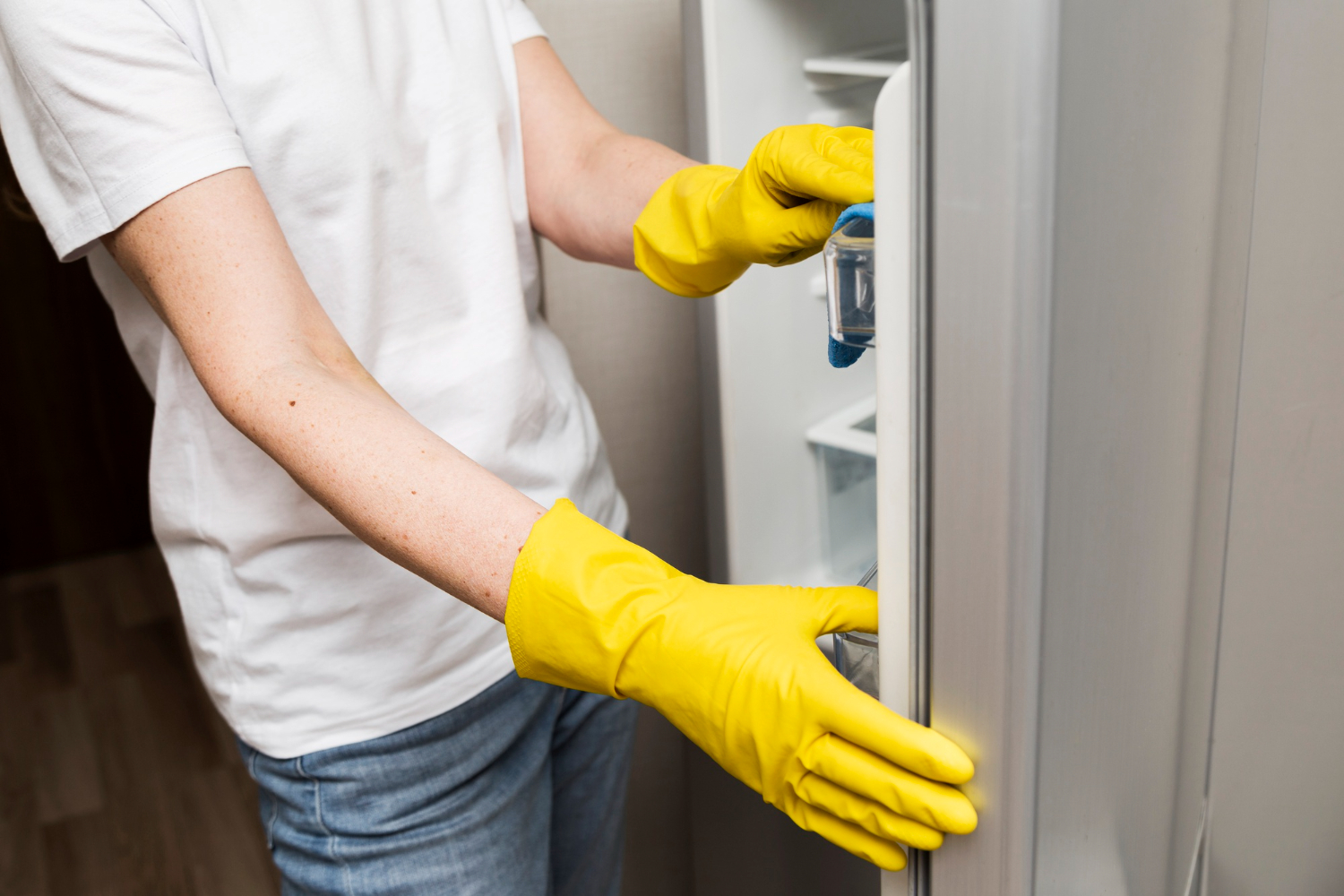 Deep clean refrigerator