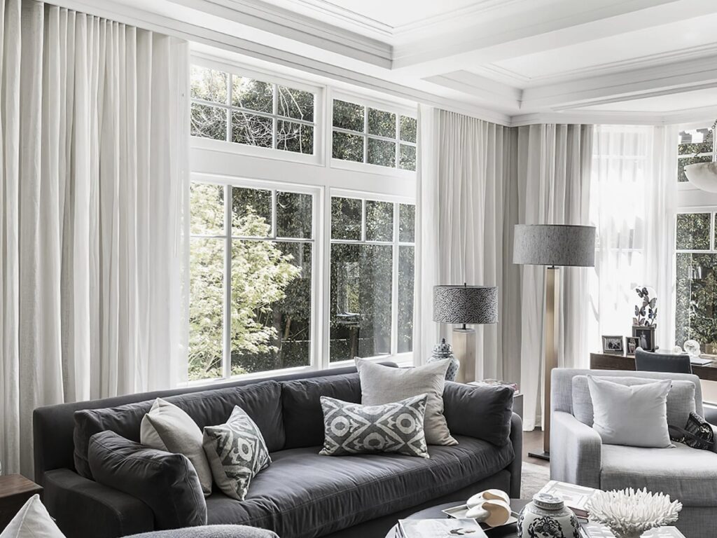 How to Choose Curtains for Your Living Room Sparkling and Beyond